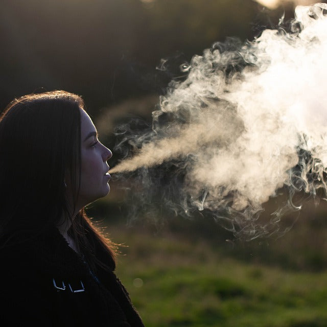 E-cigarettes May Be Supplied On The NHS In A Bid to Reduce Smoking Rates