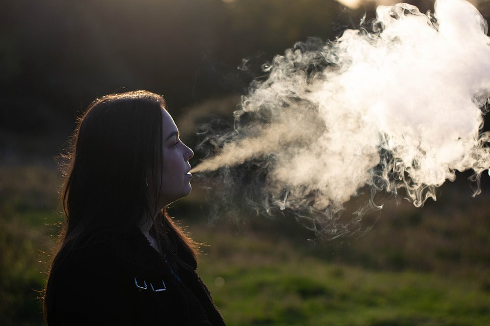 E-cigarettes May Be Supplied On The NHS In A Bid to Reduce Smoking Rates